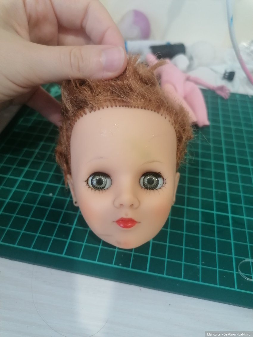 Поломанные жизнью. Старенькая молоденькая EEGEE