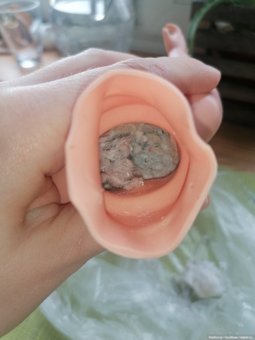 Поломанные жизнью. Старенькая молоденькая EEGEE