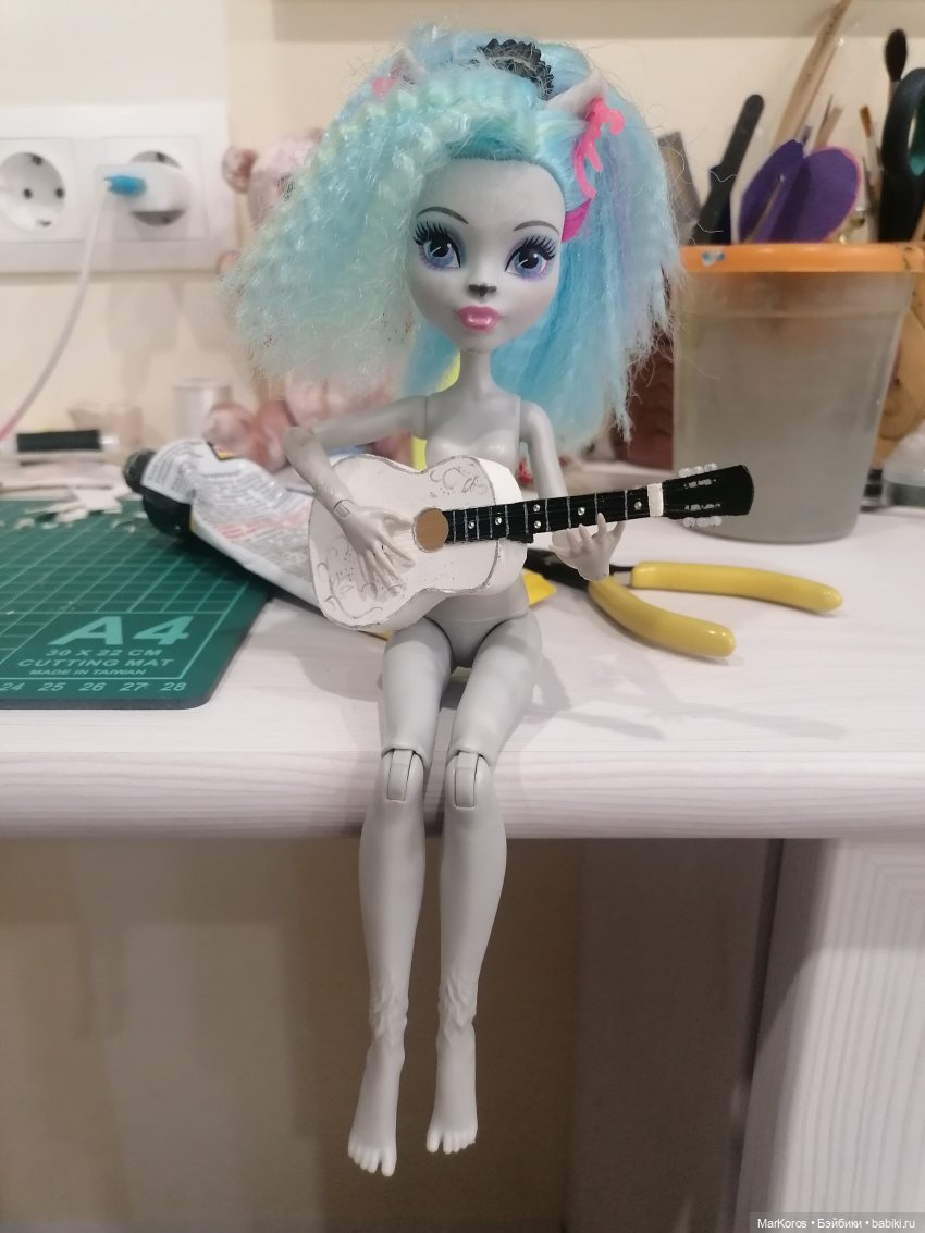 ООАК и МК по изготовлению гитары