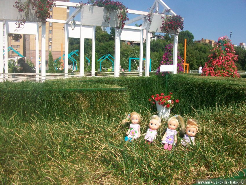 Как мы с кукляшками летом посещали цветочный фестиваль