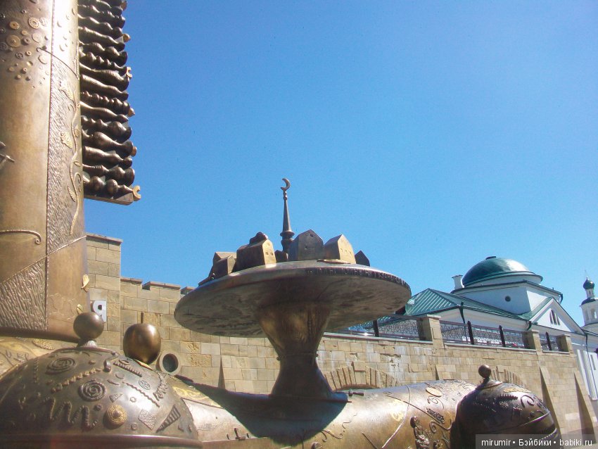 В Казани появился новый памятник (фото 4)