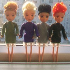 К праздникам у всех моих девочек появились обновки