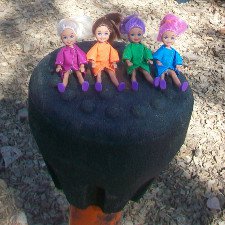 В апреле этого года мы с четырьмя новыми кукляшками ходили в парк Комсомолец