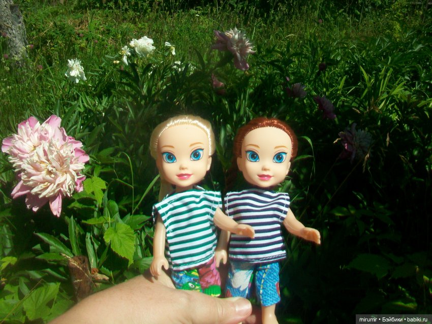 Мы первый раз вывезли своих новых куклят Лизу и Алису на дачу (фото 3)