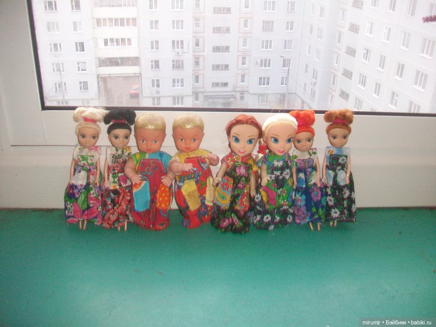 На всем известную тему - шью, шью, а надеть нечего