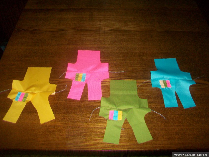 Как я шила пупсикам комбинезоны