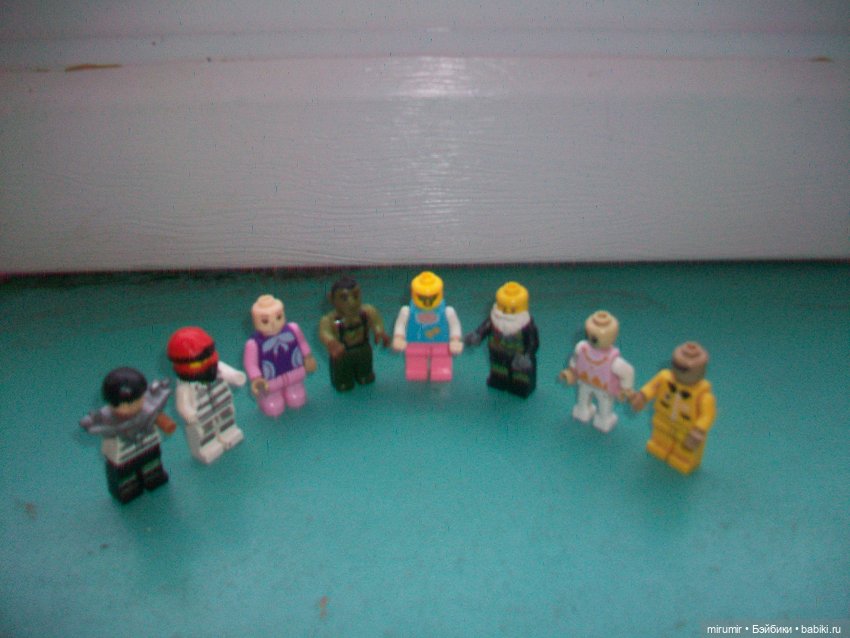 Три сестры и сбоку бантик