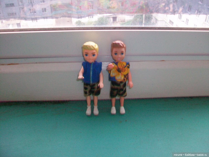 Пока одни девчушки путешествовали