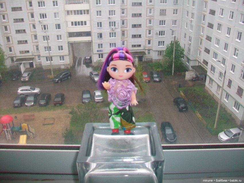 К нам приехал, к нам приехал