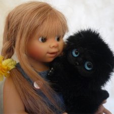 Не кукложитель на моих куклополках. Котофотопост