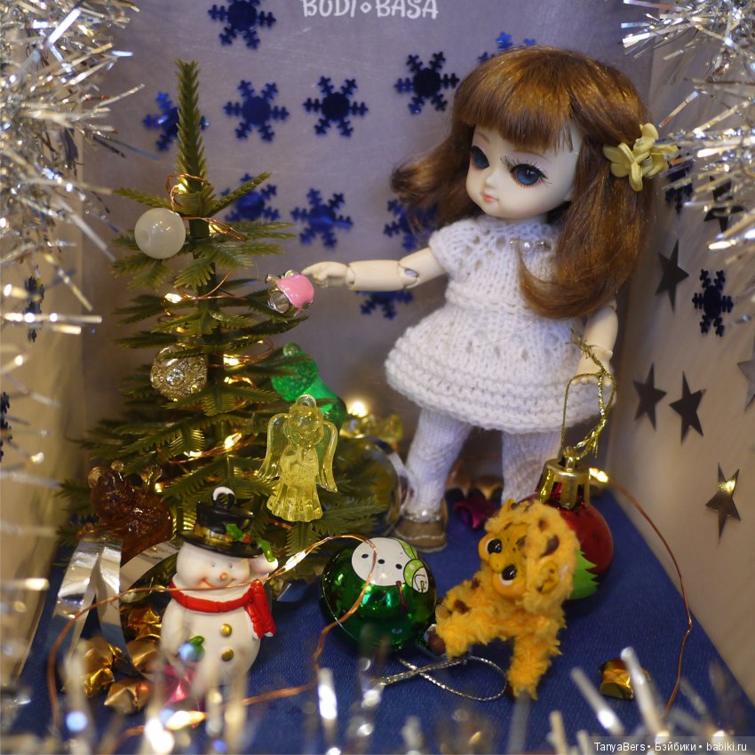 Новогодний уголок для очень настырной малявки (фото 8)