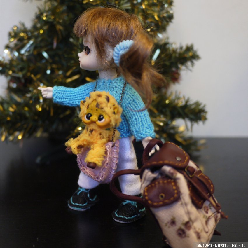 Новогодний уголок для очень настырной малявки (фото 4)