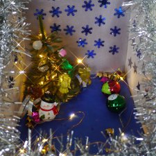 Новогодний уголок для очень настырной малявки