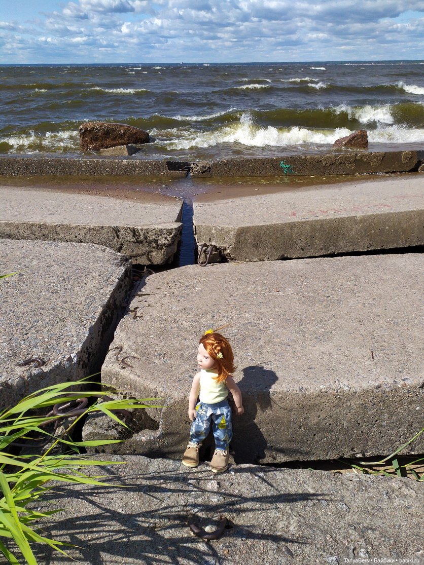 Погуляем по берегу "моря" - онлайн