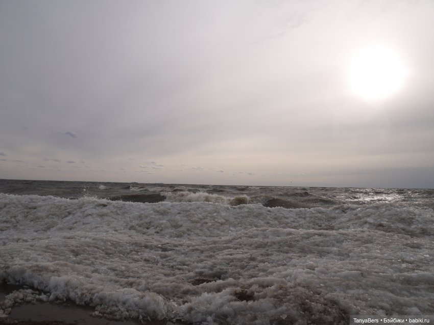 Погуляем по берегу "моря" - онлайн