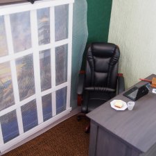 Про кресло и неожиданное окно