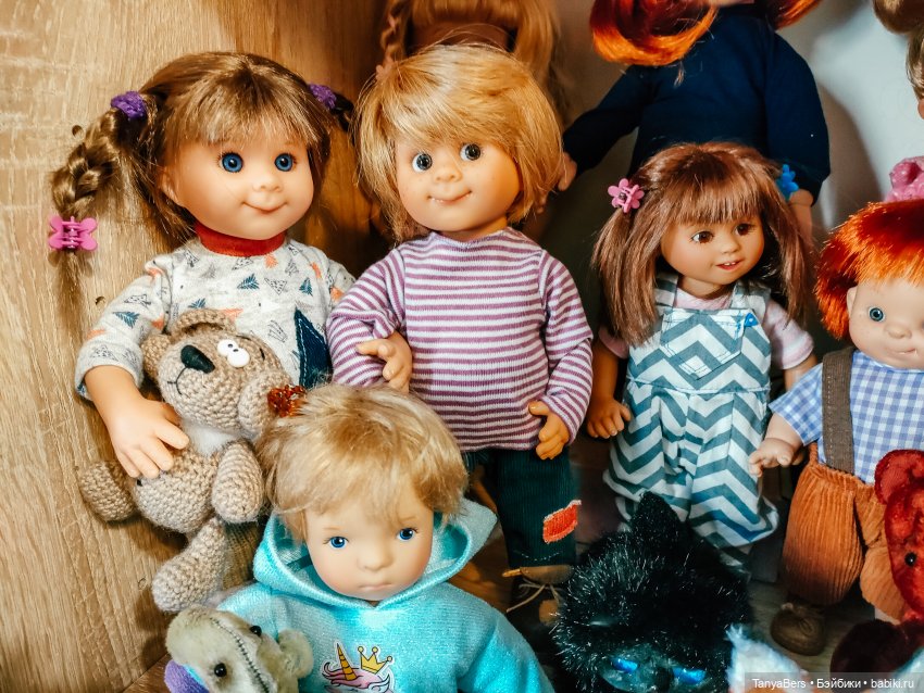 Мои "куклополочки"❤️ — Домашние коллекции кукол: фото собраний