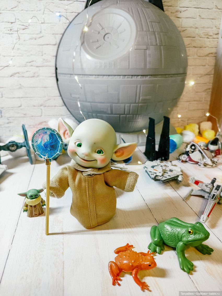 Ушастик 💚👻 на страже Вселенной 😁🌠