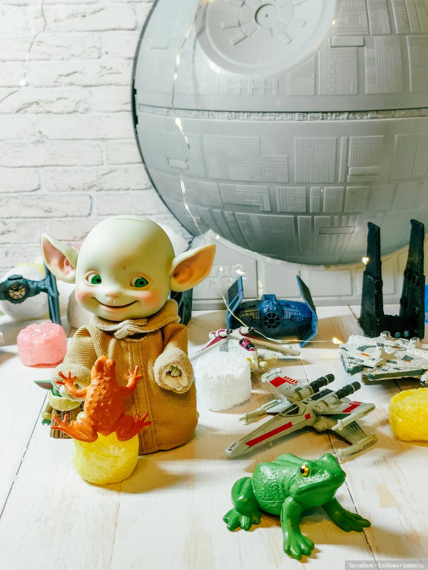 Ушастик 💚👻 на страже Вселенной 😁🌠