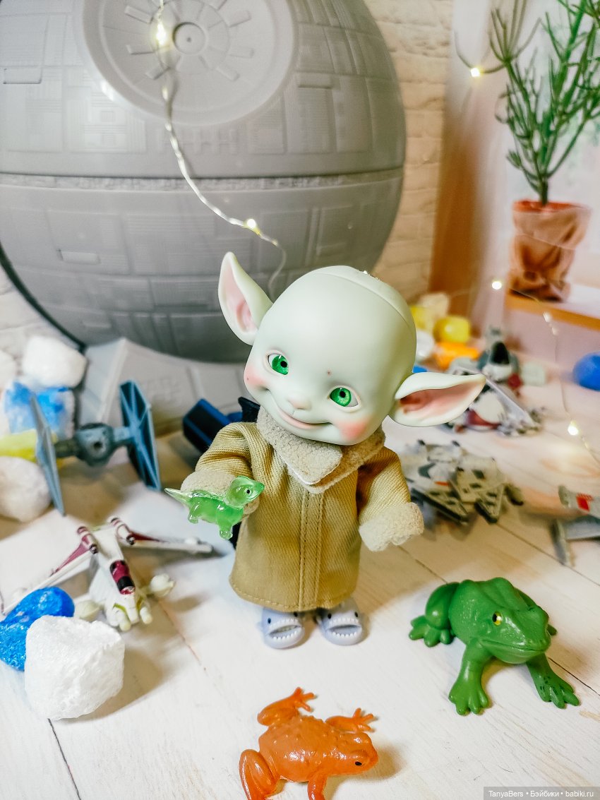 Ушастик 💚👻 на страже Вселенной 😁🌠