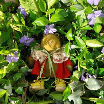 К нам приехал, к нам приехал Жорджик дорогой