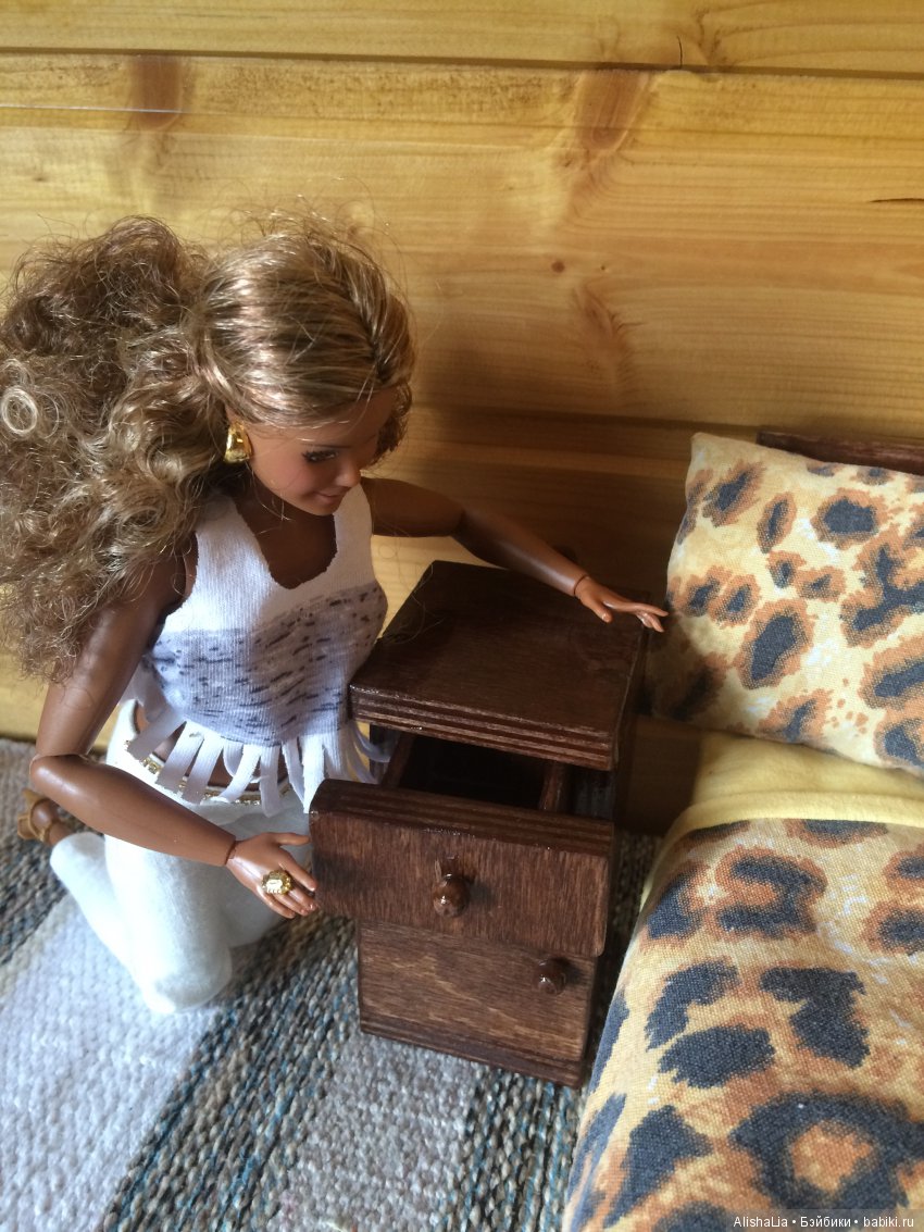 Что нам стоит дом построить? Часть 3. Прикроватная тумбочка