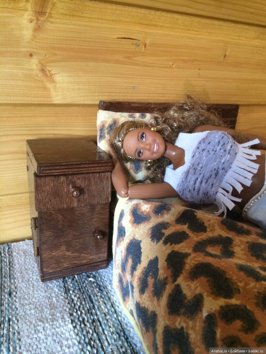 Что нам стоит дом построить? Часть 3. Прикроватная тумбочка