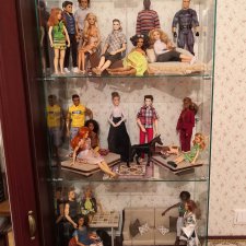 Витрина для кукол