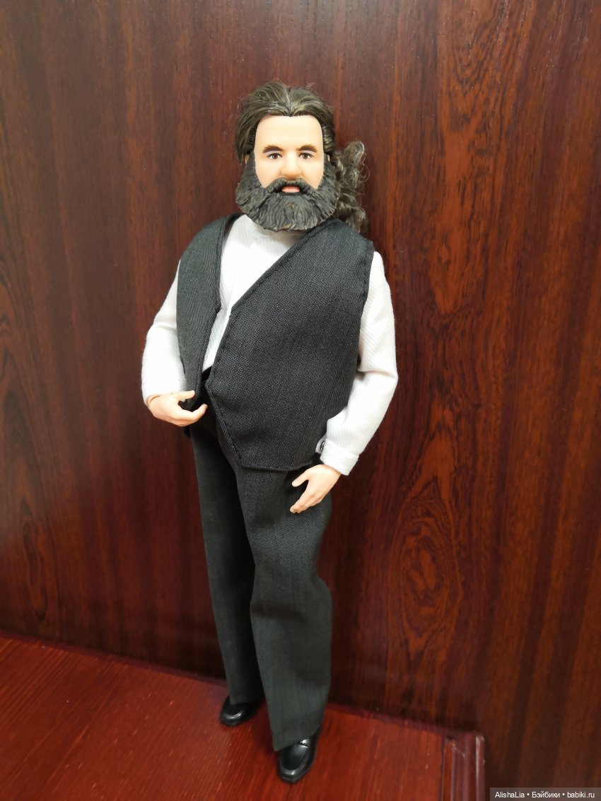Режем бороду Хагриду | Бэйбики Режем бороду Хагриду — Куклы Barbie (Барби): Looks (фото 9)
