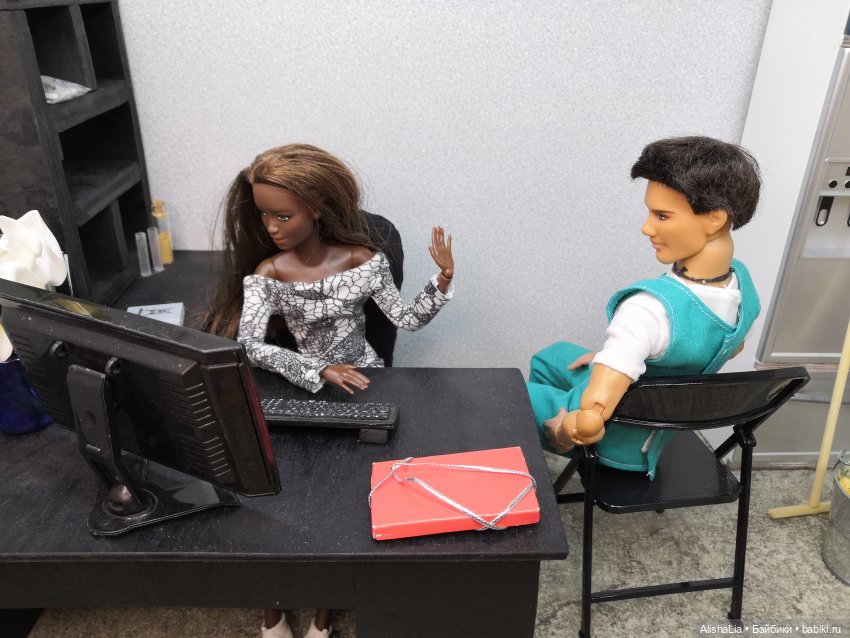 Городок. Глава 59. Два голоса