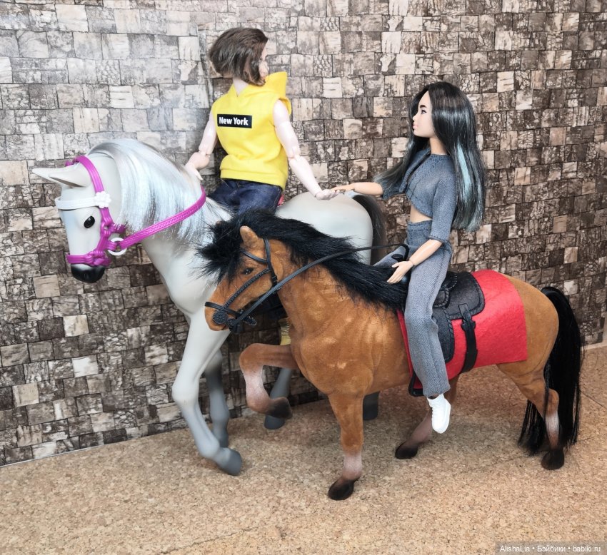 Коняка — Интересные игрушки и фигурки (разное): редкие