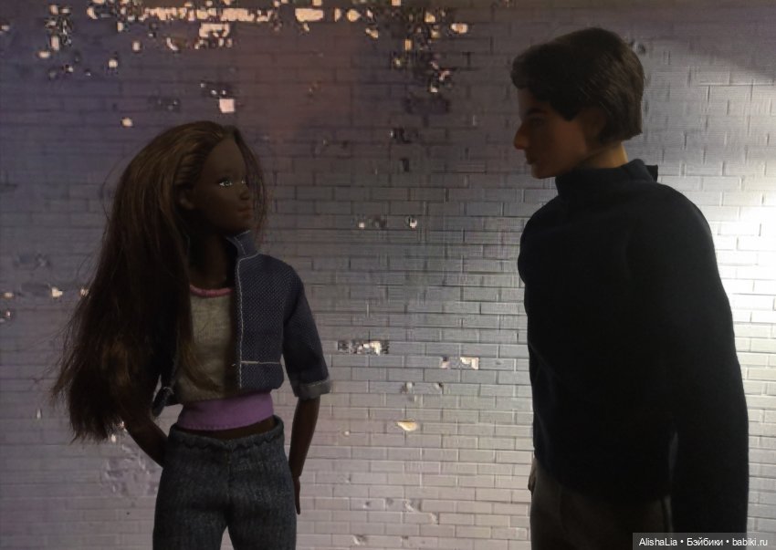 Городок. Глава 67. Незнакомец из подворотни