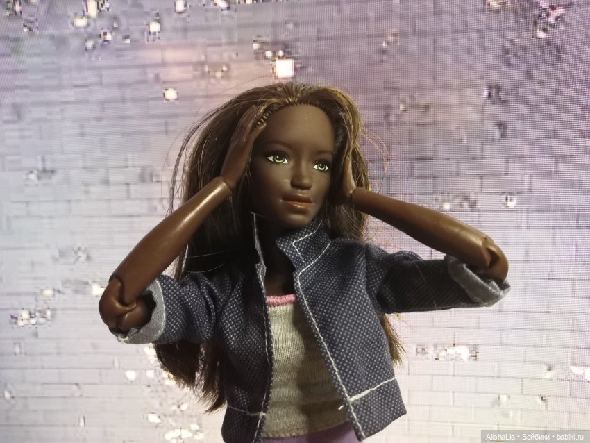 Городок. Глава 67. Незнакомец из подворотни