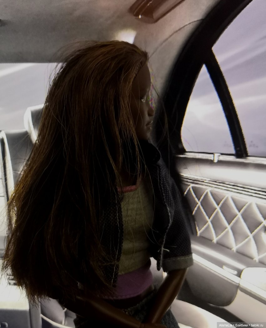 Городок. Глава 67. Незнакомец из подворотни