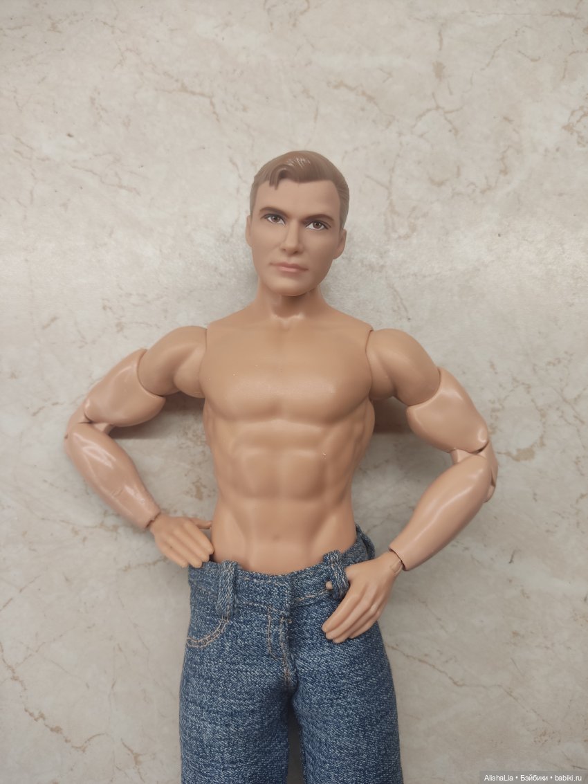 Смена кистей супермену — Ремонт и реставрация кукол: тело