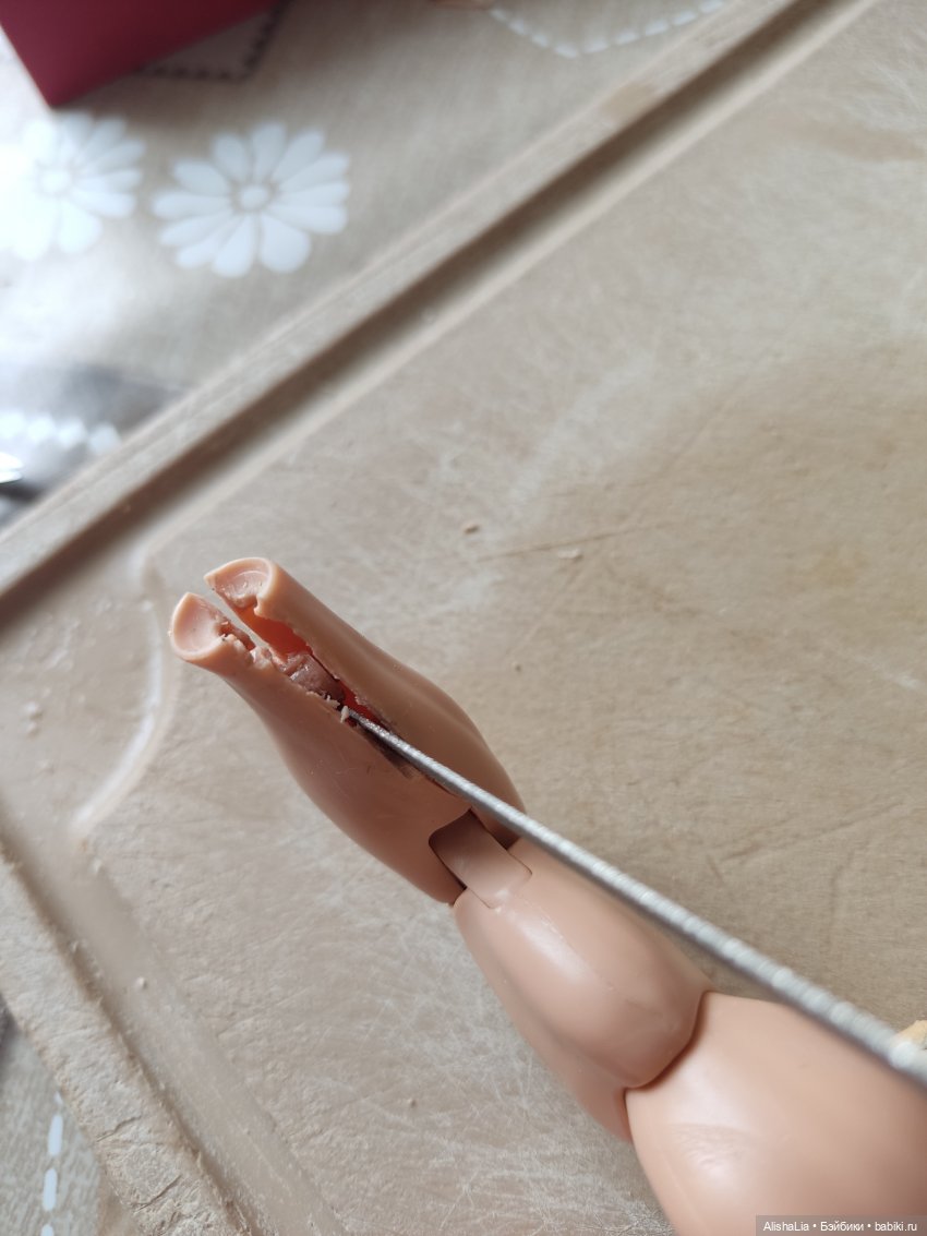 Смена кистей супермену — Ремонт и реставрация кукол: тело