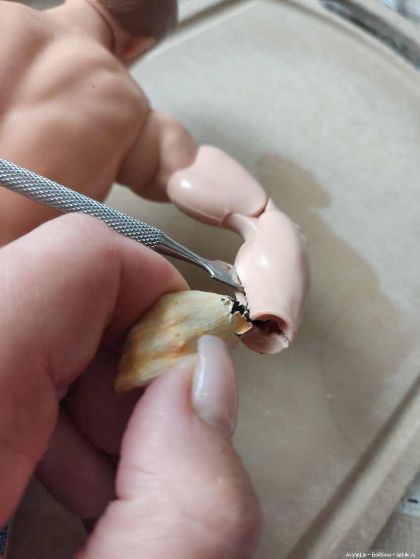 Смена кистей супермену — Ремонт и реставрация кукол: тело (фото 7)