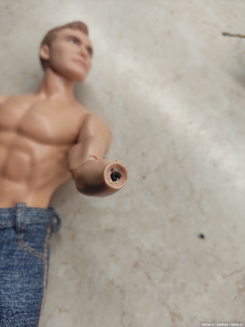 Смена кистей супермену — Ремонт и реставрация кукол: тело