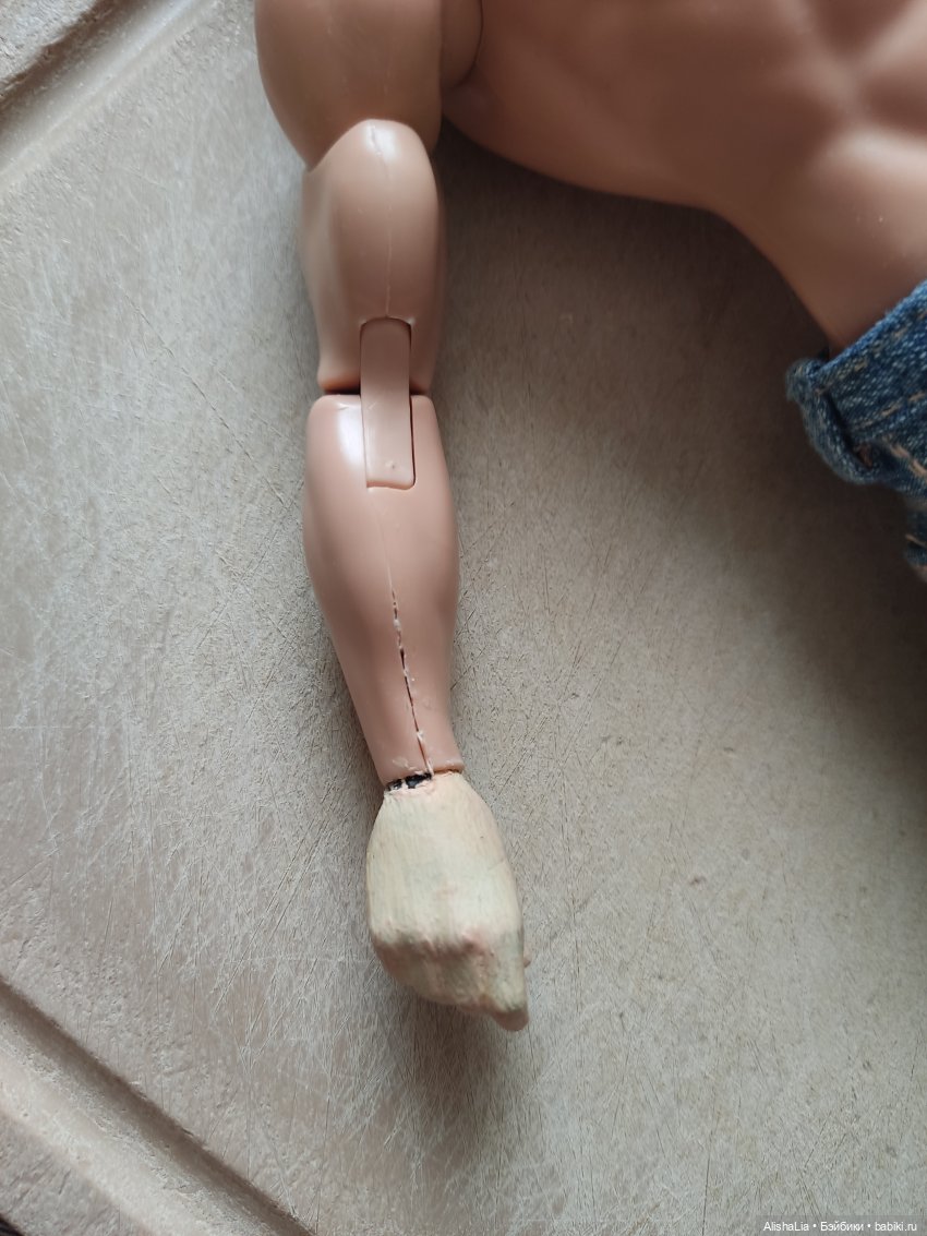 Смена кистей супермену — Ремонт и реставрация кукол: тело (фото 6)