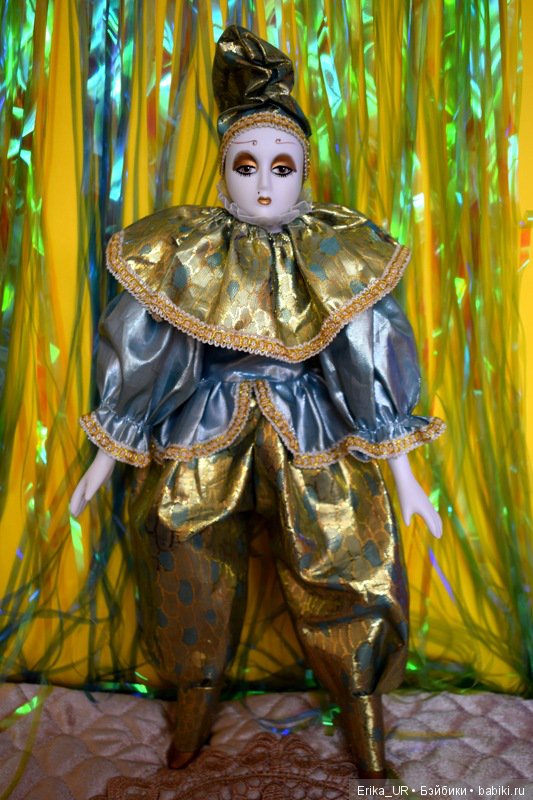 Porcelain-doll, Harlequin, Italian-style