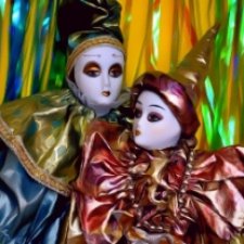 Куклы, сбежавшие с итальянского карнавала