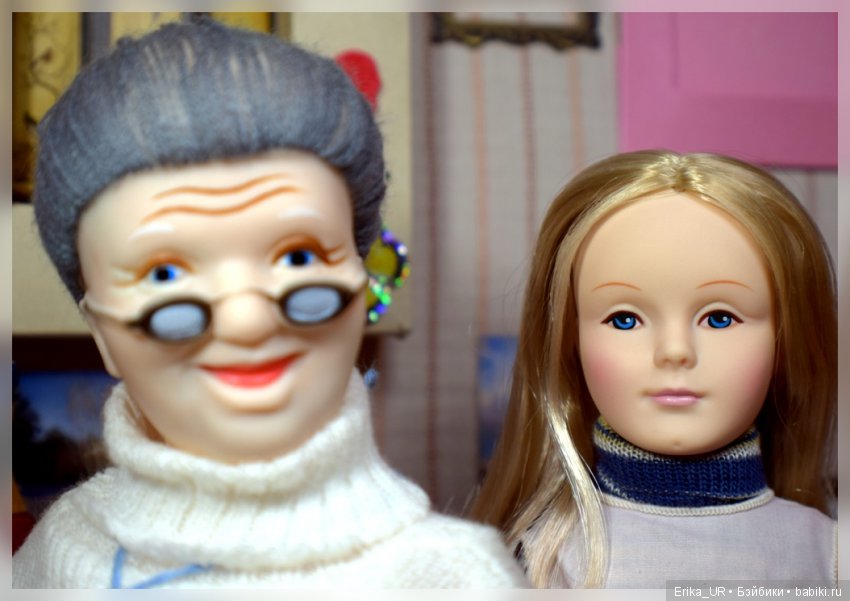 Всехняя бабушка :)) и ее внучки