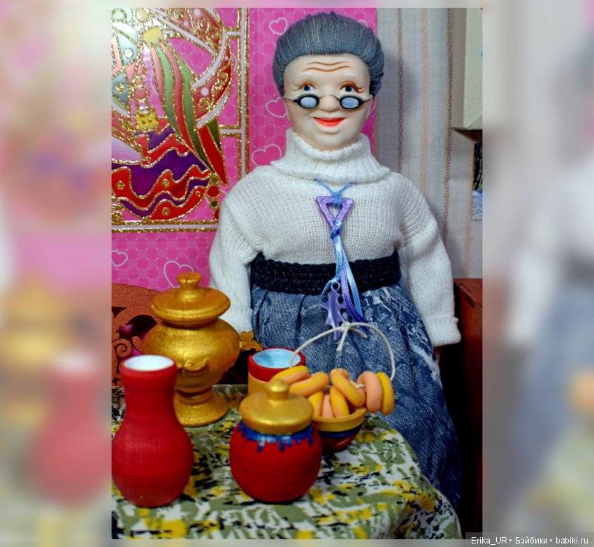 Всехняя бабушка :)) и ее внучки