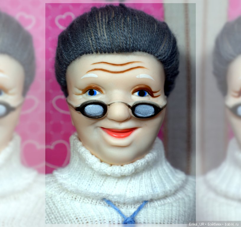 Всехняя бабушка :)) и ее внучки