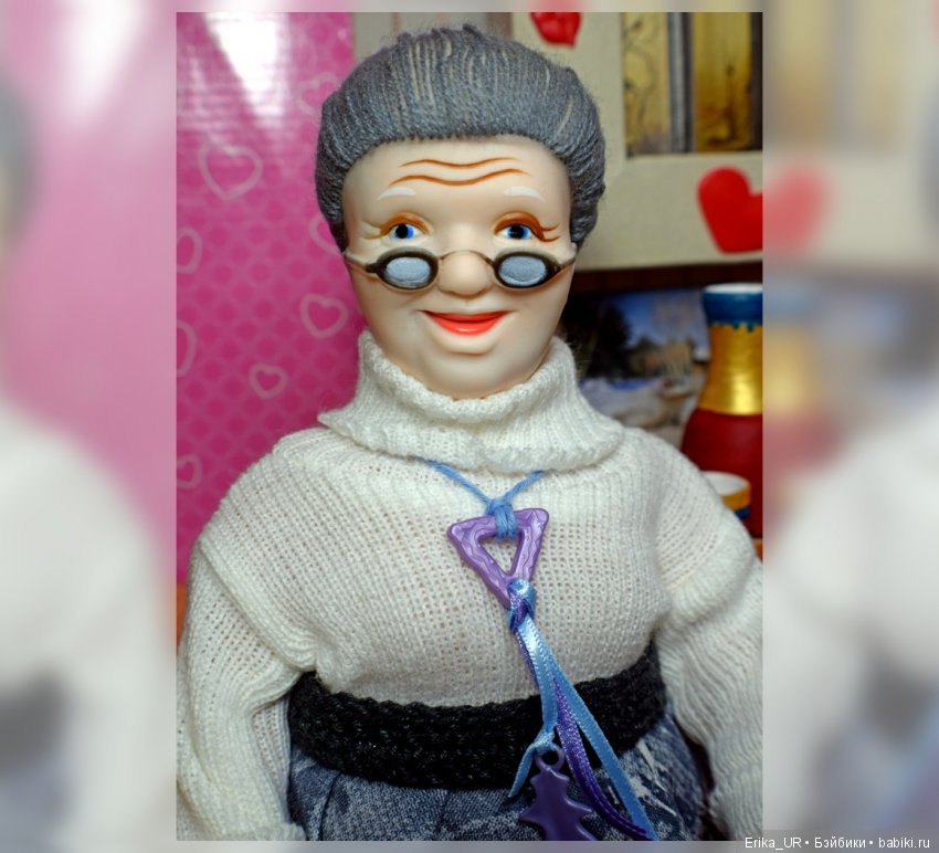 Всехняя бабушка :)) и ее внучки