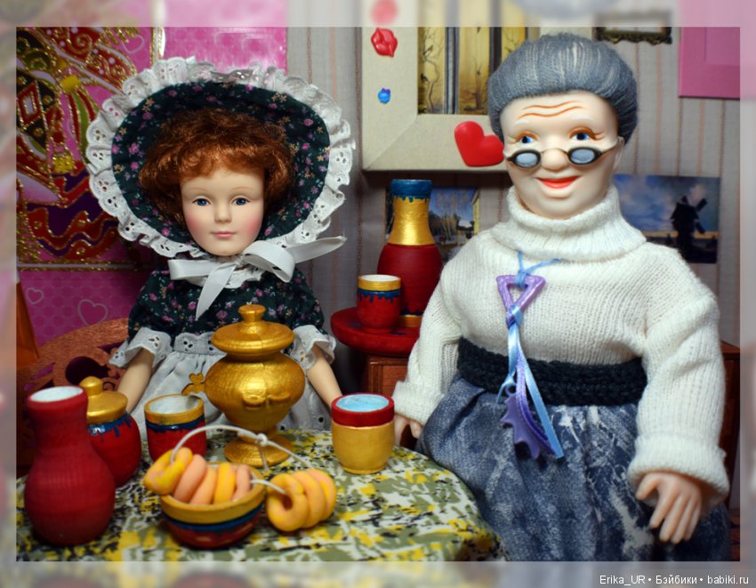 Всехняя бабушка :)) и ее внучки