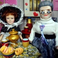 Всехняя бабушка :)) и ее внучки