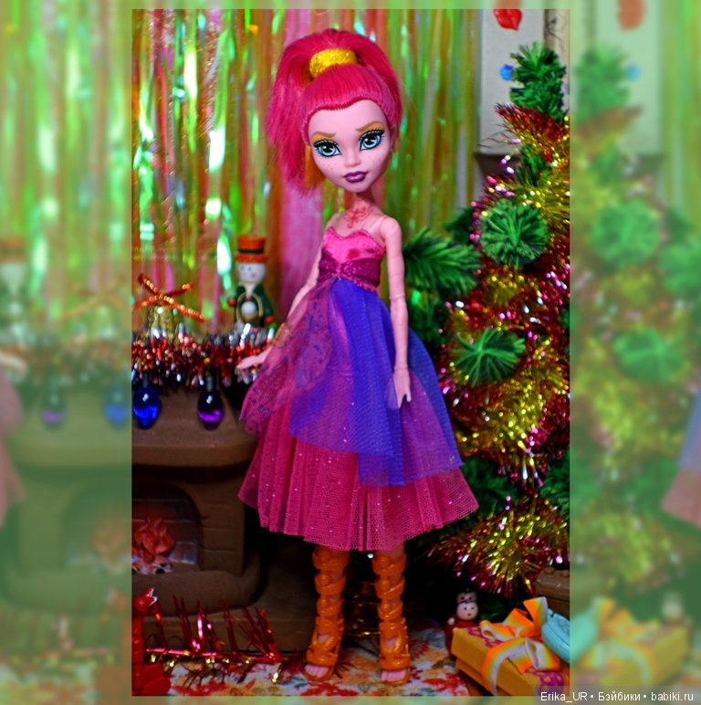 Фоточки под елочкой: Monster High, до Нового года осталось 23 дня