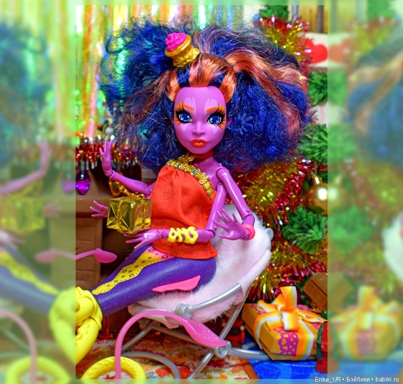Фоточки под елочкой: Monster High, до Нового года осталось 23 дня
