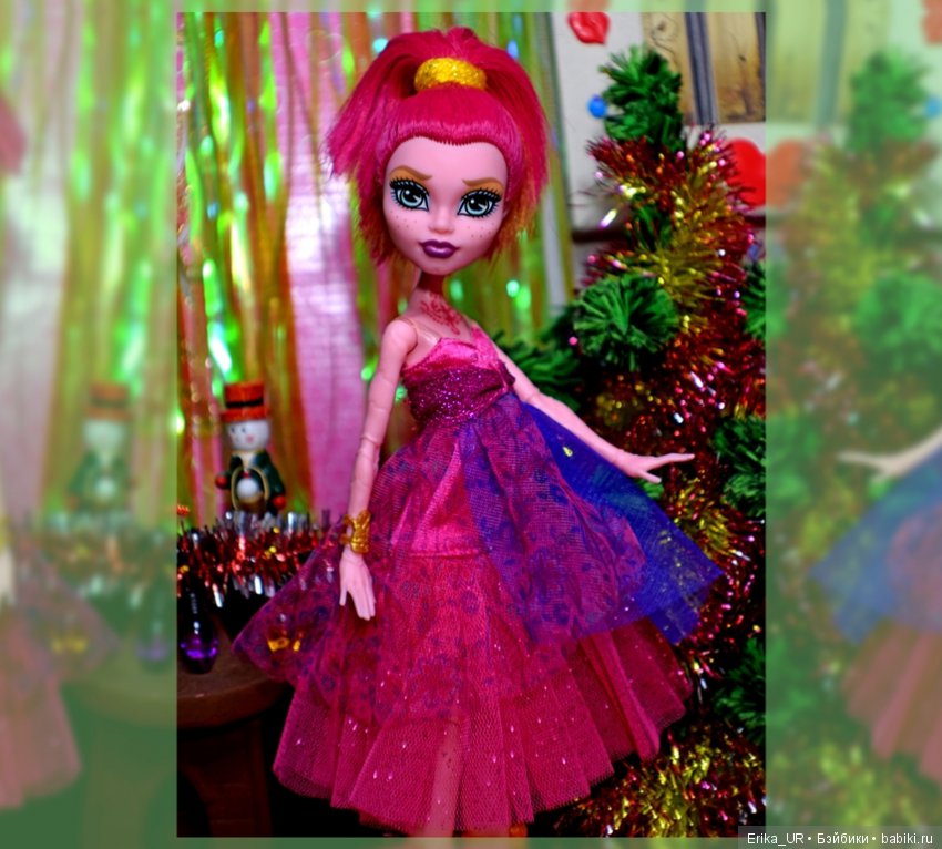 Фоточки под елочкой: Monster High, до Нового года осталось 23 дня (фото 5)